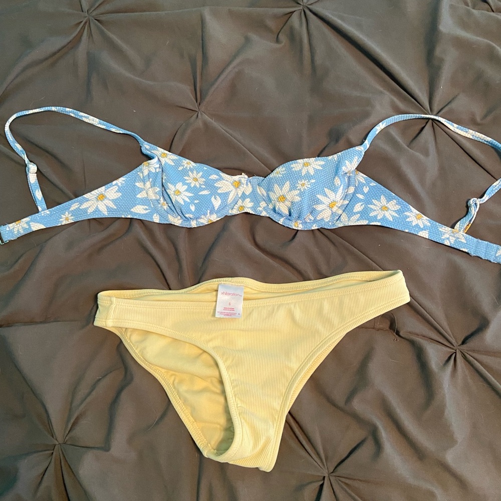 Xhilaration bikini set. Top is xsmall and bottom is small. Excellent condition.